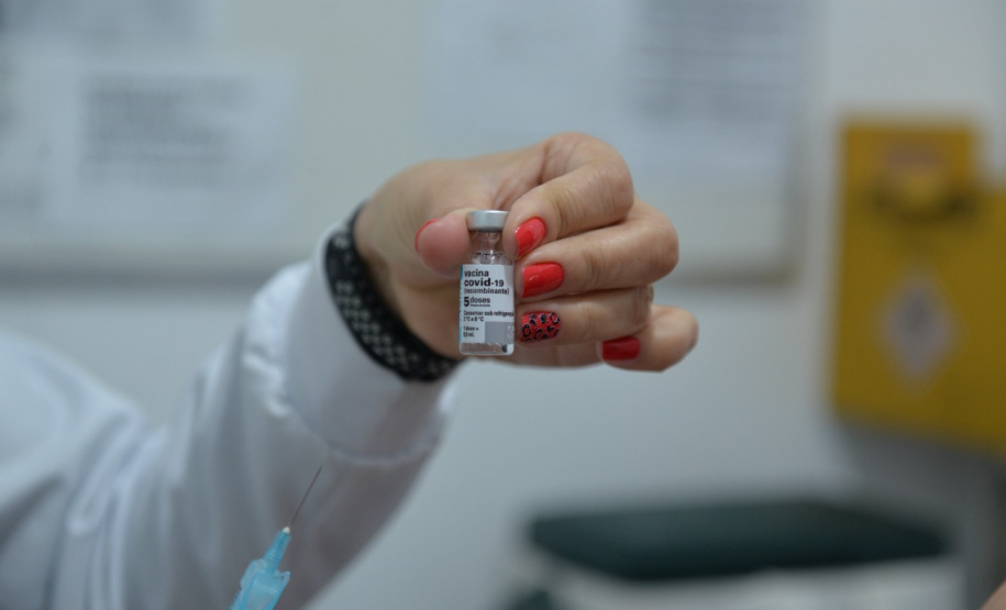 Paraná mantém crescimento na vacinação contra a Covid-19 e bate recorde no final de semana. Foto:SESA