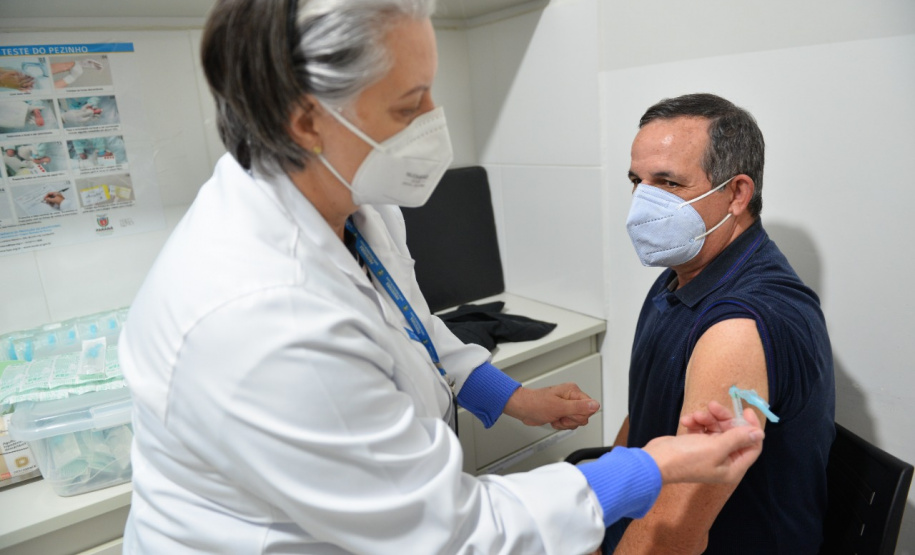 Paraná mantém crescimento na vacinação contra a Covid-19 e bate recorde no final de semana. Foto:SESA