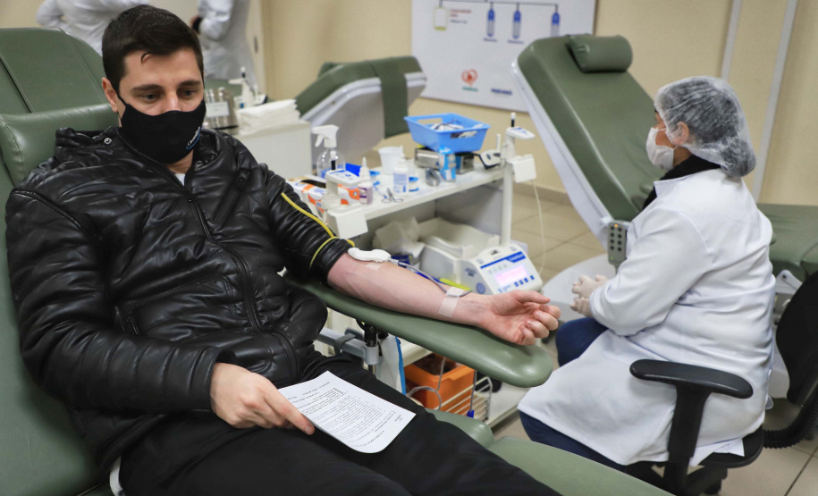 Com estoque 40% abaixo do ideal, Hemepar faz apelo à população para doar sangue. Foto: José Fernando Oura/AEN