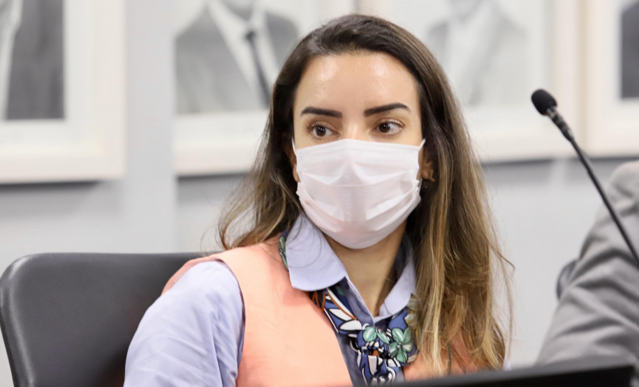 Uma comitiva da Agência Nacional de Transportes Aquaviários (ANTAQ) visitou o Porto de Paranaguá, nesta segunda feira (14). O diretor-geral Eduardo Nery e a diretora interina Gabriela Costa conheceram os projetos de ampliação do terminal paranaense e o sistema do Corredor de Exportações, único no Brasil. - Paranaguá, 14/06/2021 - Foto: Claudio Neves/Portos do Paraná