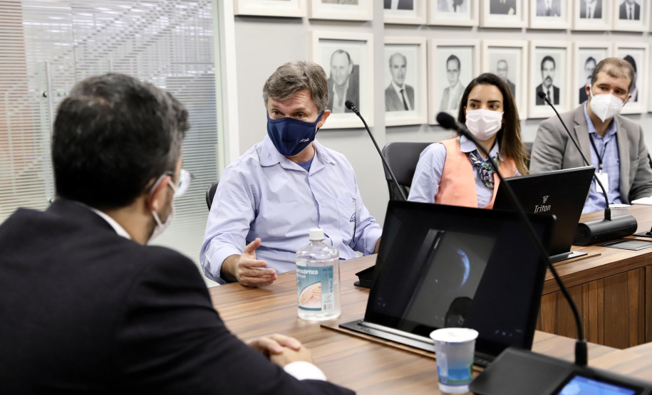 Uma comitiva da Agência Nacional de Transportes Aquaviários (ANTAQ) visitou o Porto de Paranaguá, nesta segunda feira (14). O diretor-geral Eduardo Nery e a diretora interina Gabriela Costa conheceram os projetos de ampliação do terminal paranaense e o sistema do Corredor de Exportações, único no Brasil. - Paranaguá, 14/06/2021 - Foto: Claudio Neves/Portos do Paraná