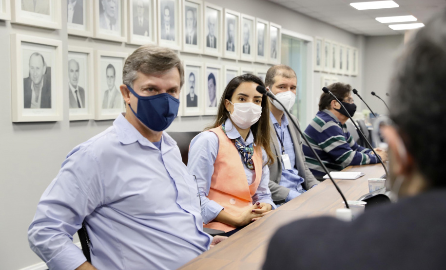 Uma comitiva da Agência Nacional de Transportes Aquaviários (ANTAQ) visitou o Porto de Paranaguá, nesta segunda feira (14). O diretor-geral Eduardo Nery e a diretora interina Gabriela Costa conheceram os projetos de ampliação do terminal paranaense e o sistema do Corredor de Exportações, único no Brasil. - Paranaguá, 14/06/2021 - Foto: Claudio Neves/Portos do Paraná