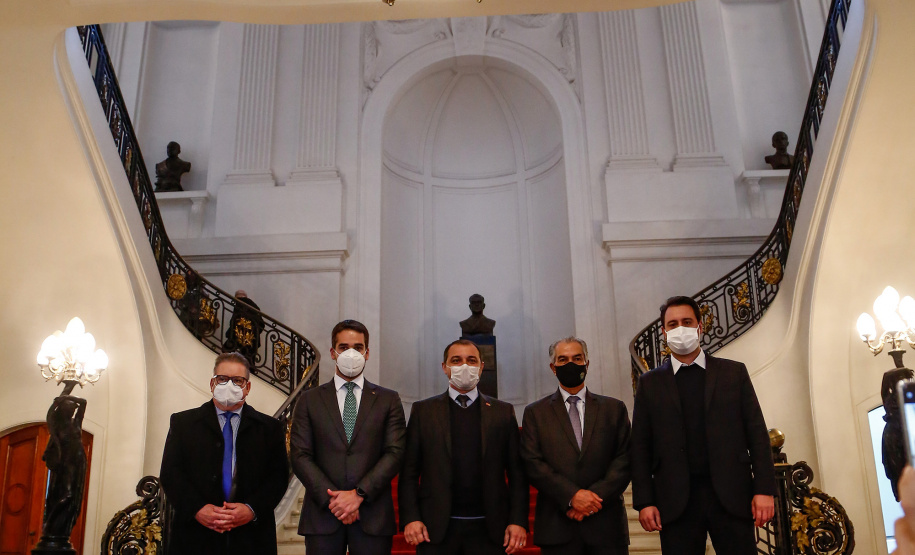 Governador Carlos Massa Ratinho Junior participa da reunião do Codesul - Porto Alegre, 15/06/2021 - Foto: Jonathan Campos/AEN