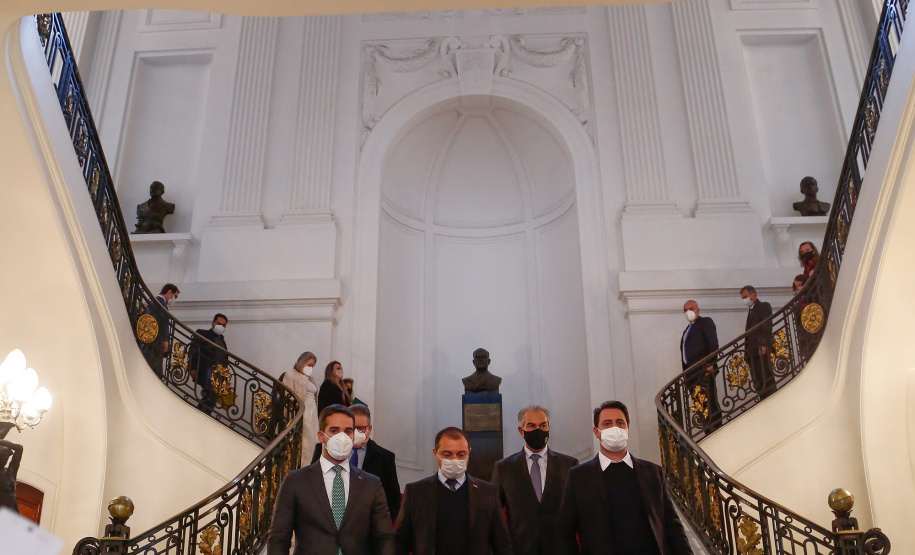 Governador Carlos Massa Ratinho Junior participa da reunião do Codesul - Porto Alegre, 15/06/2021 - Foto: Jonathan Campos/AEN