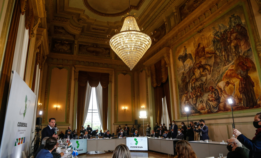 Governador Carlos Massa Ratinho Junior participa da reunião do Codesul - Porto Alegre, 15/06/2021 - Foto: Jonathan Campos/AEN