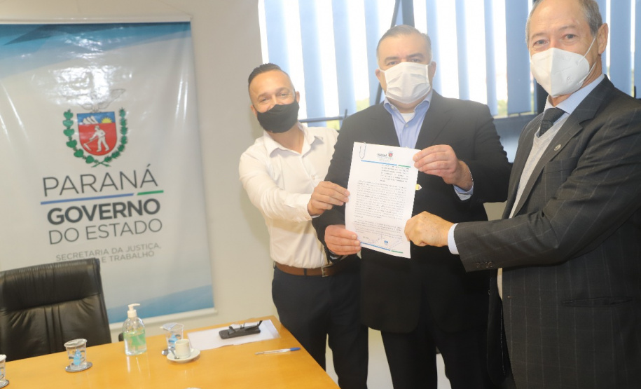 O Governo do Estado firmou uma parceria com a Procemp Cursos Profissionalizantes e Associação Comercial do Paraná (ACP) para disponibilizar cursos profissionalizantes a pequenos empresários integrantes do quadro da ACP.. Foto:SEJUF