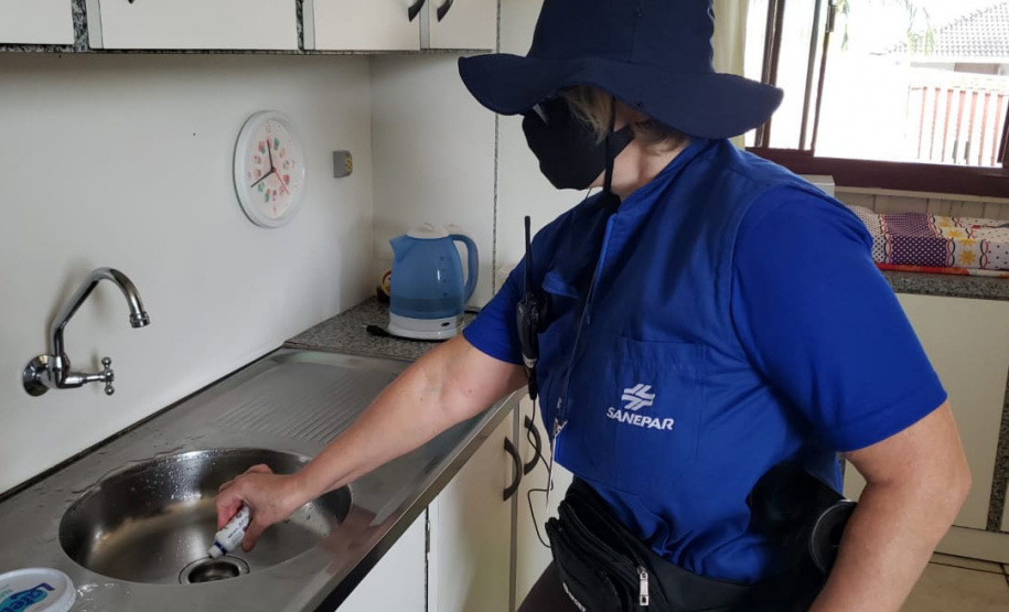 A Companhia de Saneamento do Paraná (Sanepar) começou o serviço de Vistoria Técnica Ambiental nas ligações de esgoto em imóveis dos bairros Líder, Berger e no Centro, em Coronel Vivida  -  Coronel Vivida, 16/06/2021  -  Foto: Sanepar