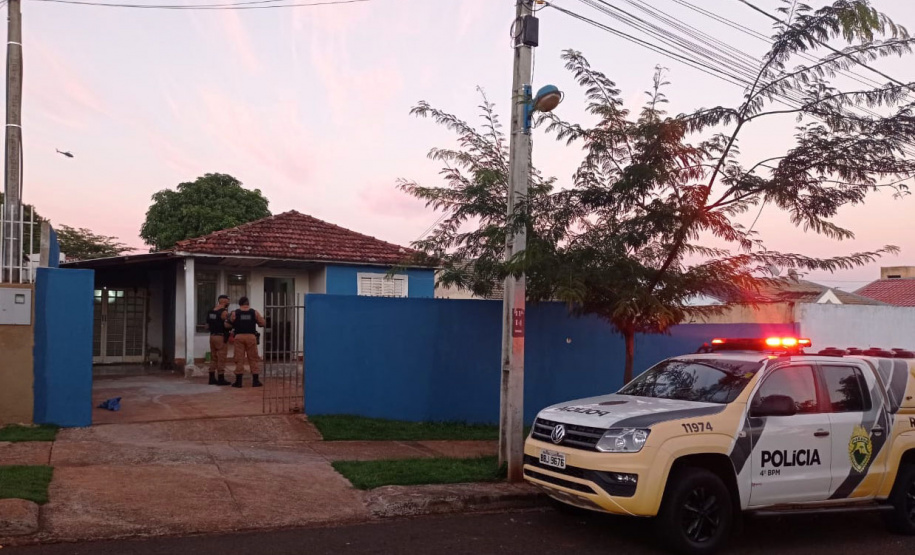 Cerca de 70 policiais militares e civis foram aplicados na operação Investida em Maringá nesta quarta-feira (16/06) para cumprir 12 mandados de Busca e Apreensão contra dois grupos envolvidos com o tráfico de drogas. O trabalho de investigação foi do Núcleo de Maringá da Divisão Estadual de Narcóticos (Denarc), da Polícia Civil, e do Serviço de Inteligência do 4º Batalhão da Polícia Militar.  - Maringá, 16/06/2021  -  Foto: Polícia Civil/SESP-PR