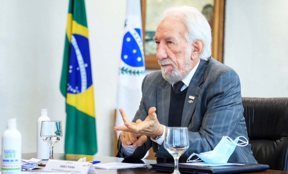 O Governo do Estado e o G7, grupo formado pelas principais entidades do setor produtivo paranaense, se reuniram nesta quarta-feira (16), por videoconferência, para discutir propostas conjuntas e mostrar o que já tem sido feito para incentivar a retomada econômica e apoiar os setores mais atingidos pela crise causada pela pandemia de Covid-19.
. Foto: José Fernando Ogura/AEN
