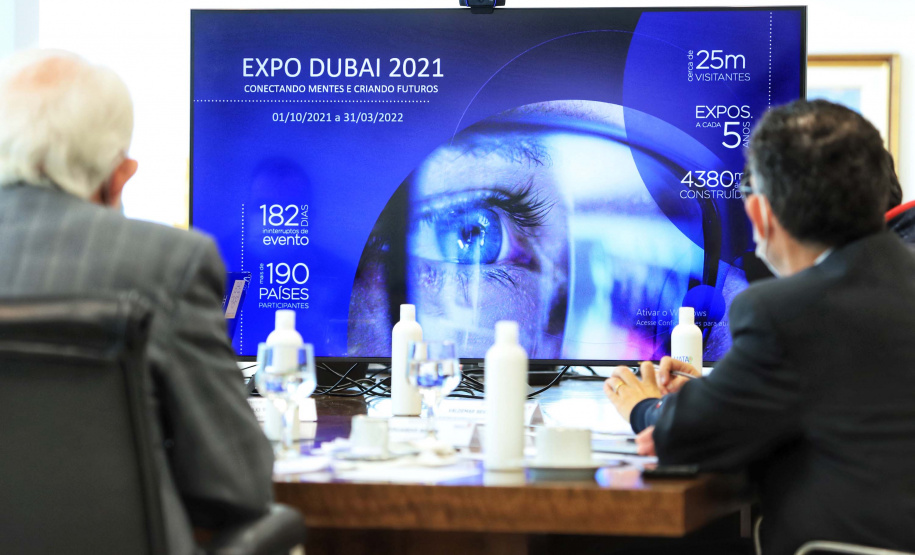 O Governo do Estado e o G7, grupo formado pelas principais entidades do setor produtivo paranaense, se reuniram nesta quarta-feira (16), por videoconferência, para discutir propostas conjuntas e mostrar o que já tem sido feito para incentivar a retomada econômica e apoiar os setores mais atingidos pela crise causada pela pandemia de Covid-19.
. Foto: José Fernando Ogura/AEN