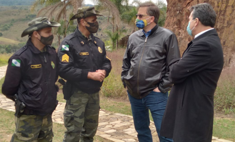 O secretário do Desenvolvimento Sustentável e do Turismo, Marcio Nunes, recebeu o embaixador dos Estados Unidos (EUA) no Brasil, Todd Chapman, no Parque Vila Velha, nos Campos Gerais.. Foto:SEDEST