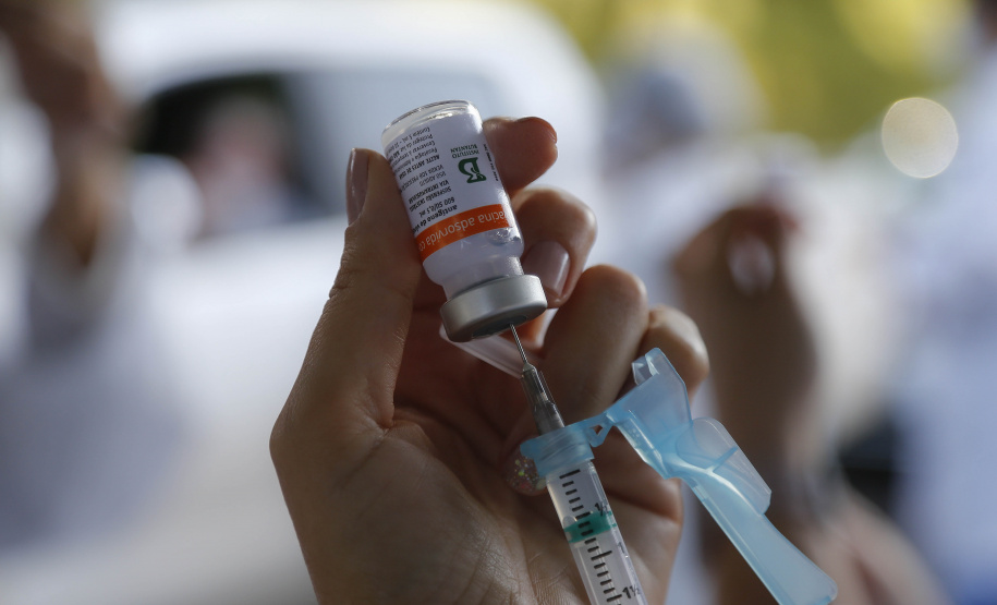 O Paraná receberá nos próximos dias mais 234.510 doses de imunizantes contra a Covid-19, dando respaldo ao Plano Estadual de Vacinação contra a Covid-19. - Foto: Jonathan Campos/AEN