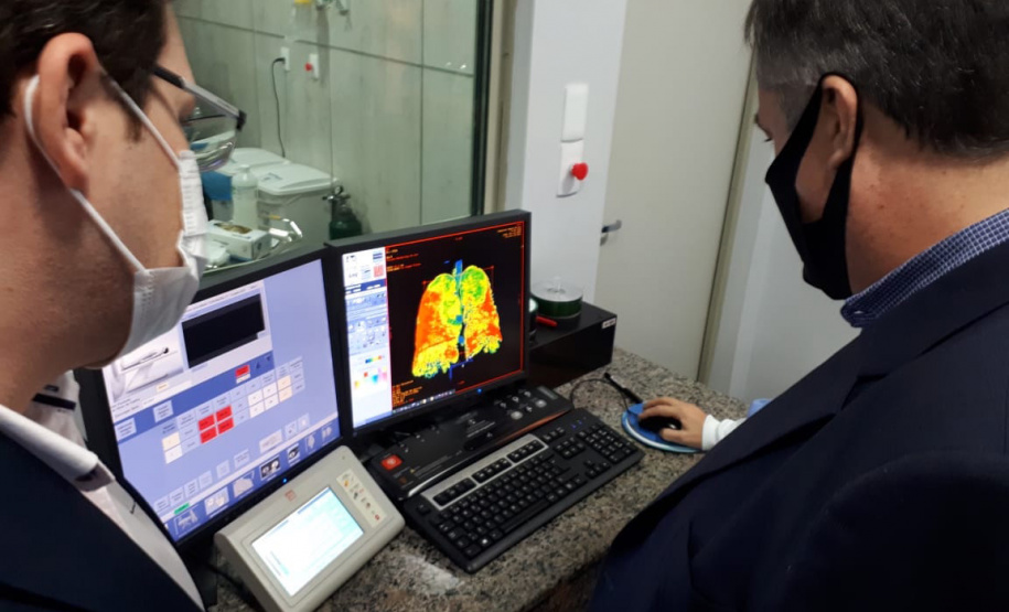 Dez leitos de Unidade de Terapia Intensiva (UTI) para tratamento da Covid-19 foram abertos no Hospital Madre de Dio, em São Miguel do Iguaçu, na região Oeste do Estado, nesta quinta-feira (17). A ativação é um esforço conjunto da Secretaria de Estado da Saúde do Paraná (Sesa), em parceria com a Itaipu Binacional, além do apoio da prefeitura de Foz do Iguaçu. - São Miguel do Iguaçu, 17/06/2021 - Foto: Rodrigo Rossi/SESA