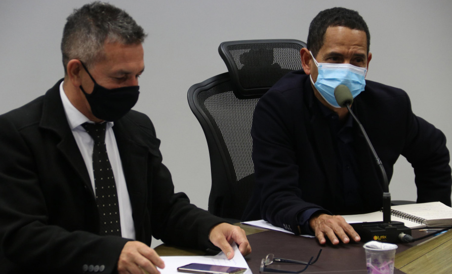 O Secretário da Segurança Pública do Paraná (Sesp), Romulo Marinho Soares, reuniu-se, por videoconferência, no fim da tarde desta quarta-feira (16/06) com representantes do Grupo de Trabalho LGBTQ+ da Pasta para ouvir e avançar os projetos no âmbito da população de lésbicas, gays, bissexuais, travestis e transexuais.  -  Curitiba, 16/06/2021  -  Foto: SESP-PR