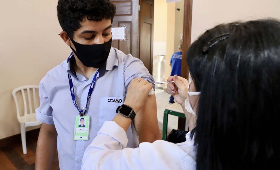 Mais de 11 mil portuários foram vacinados no Paraná. Foto: Claudio Neves/Portos do Paraná