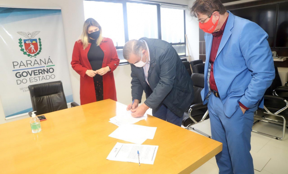 A Secretaria de Justiça, Família e Trabalho do Paraná vai disponibilizar postos avançados das Agências do trabalhador nos 12 Escritórios Sociais do Departamento Penitenciário ? Depen ? para ajudar os egressos do sistema penitenciário na ressocialização através de orientação profissional. - Curitiba, 17/06/2021 - Foto: SEJUF