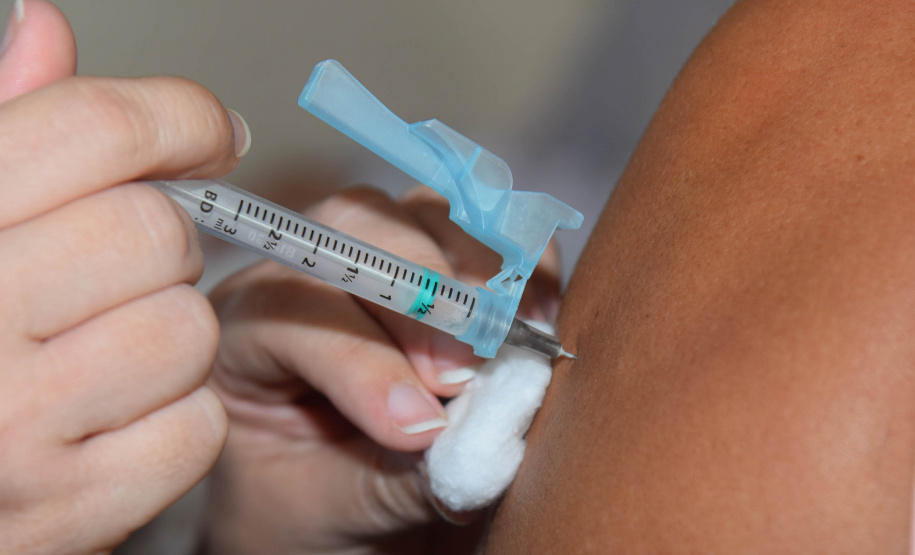 Huop: especialista em virologia alerta para a necessidade de manter os cuidados contra a Covid-19, mesmo após a vacina  -  Foto: Américo Antonio/SESA