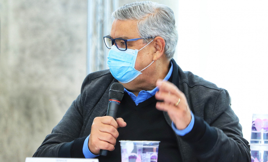 O governador Carlos Massa Ratinho Junior lançou nesta segunda-feira (21), no Palácio Iguaçu, o edital de licitação da primeira fase das obras de recuperação da orla de Matinhos, no Litoral do Paraná. - Curitiba, 21/06/2021 - Foto: José Fernando Ogura/AEN