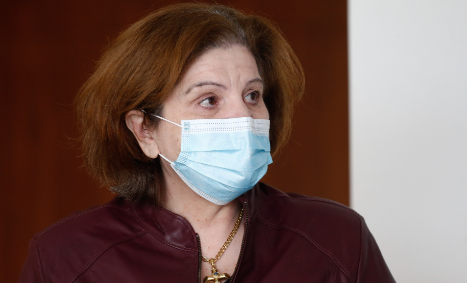 Servidora da secretaria estadual da Saúde há mais de 32 anos, sendo 12 à frente do Sistema Estadual de Transplantes (SET/PR), Arlene Terezinha Cagol Garcia Badoch, foi responsável por revolucionar o trabalho de doações e transplantes de órgãos no Paraná, fazendo com o que o Estado se destacasse mundialmente. Foto: Jonathan Campos/AEN