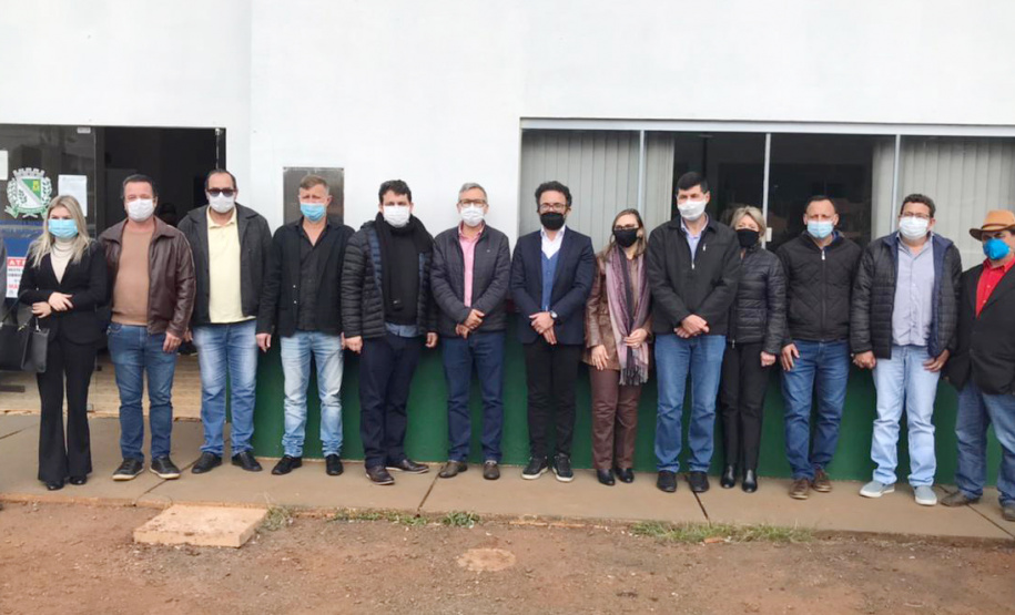 A Fomento Paraná retomou a agenda de reuniões nos municípios do Estado como parte da estratégia de aproximação para fortalecimento de parcerias visando a ampliação do acesso ao crédito para atender empreendedores informais, micro e pequenas empresas, com programas como o Banco da Mulher Paranaense, o Banco do Agricultor Paranaense e o Microcrédito. Foto: Fomento Paraná