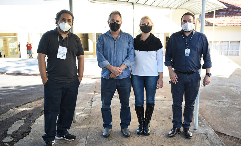 A Universidade Estadual do Norte do Paraná (UENP) divulgou nesta segunda-feira, 21, o gabarito provisório e o caderno de provas do Vestibular 2021. O Processo Seletivo Vestibular, realizado ontem, dia 20, reuniu 3197 candidatos que concorreram a 1083 vagas ofertadas nos cursos de graduação da Universidade. O exame aconteceu nas cidades de Bandeirantes, Cornélio Procópio e Jacarezinho.  21/06/2021  -  Foto: UENP