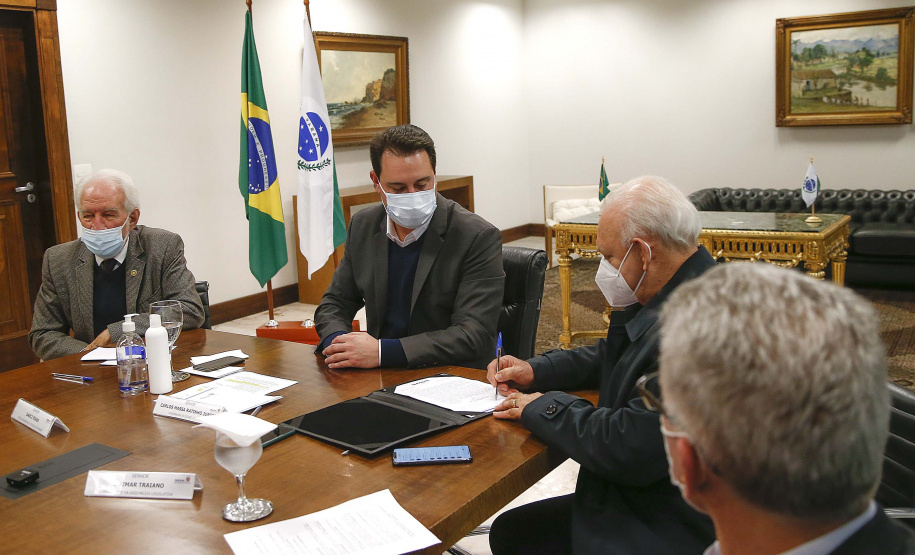 Guarapuava é a sede de um novo ecossistema de inovação voltado à pesquisa genética e à inteligência artificial aplicadas à saúde. Batizado de Vale do Genoma, o projeto foi lançado oficialmente pelo governador Carlos Massa Ratinho Junior nesta segunda-feira (21) em evento online com parceiros da iniciativa.Foto:Jonathan Campos/AEN
