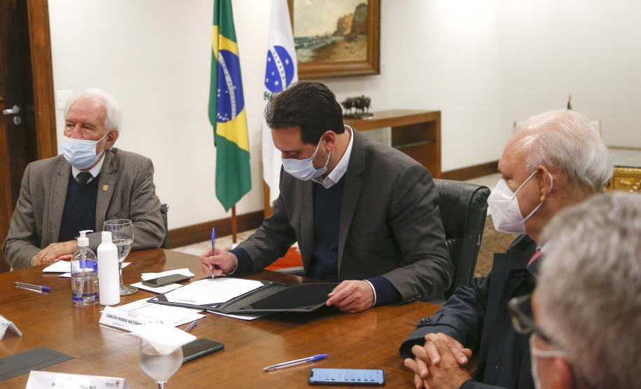Guarapuava é a sede de um novo ecossistema de inovação voltado à pesquisa genética e à inteligência artificial aplicadas à saúde. Batizado de Vale do Genoma, o projeto foi lançado oficialmente pelo governador Carlos Massa Ratinho Junior nesta segunda-feira (21) em evento online com parceiros da iniciativa.Foto:Jonathan Campos/AEN