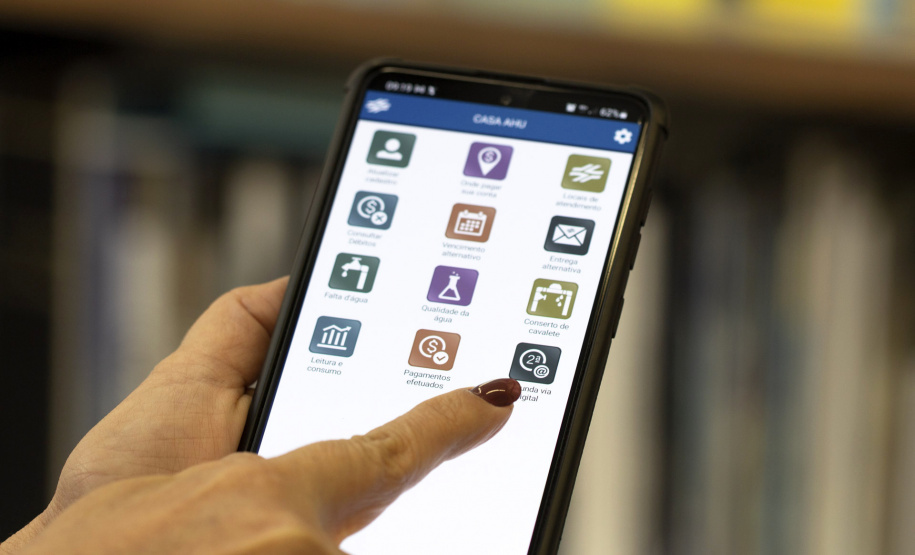 Adesão também pode ser feita pelo aplicativo Sanepar Mobile
Foto: André Thiago/Sanepar