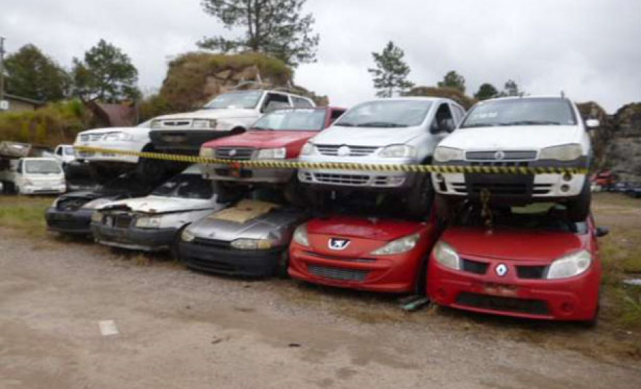 O Departamento de Estradas de Rodagem do Paraná (DER/PR) realiza no dia 06 de julho seu primeiro leilão online de sucatas de veículos automotores de 2021.   -  Curitiba, 22/06/2021  -  Foto: DER