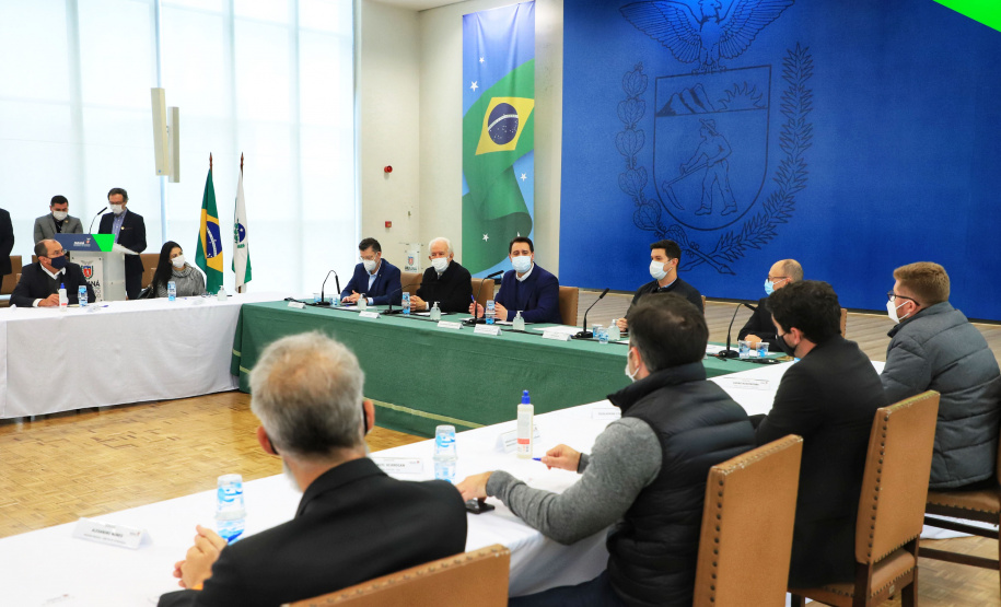 De 10 a 17 de outubro, o Paraná será o protagonista do Pavilhão do Brasil na Expo Dubai 2020, exposição internacional que concentra mais de 190 países em 181 dias de evento e espera receber 25 milhões de visitantes. Nesta terça-feira (22), o governador Carlos Massa Ratinho Junior apresentou a empresários a proposta do projeto de exposição que irá representar o Estado na feira. - Curitiba, 22/06/2021 - Foto: José Fernando Ogura/AEN