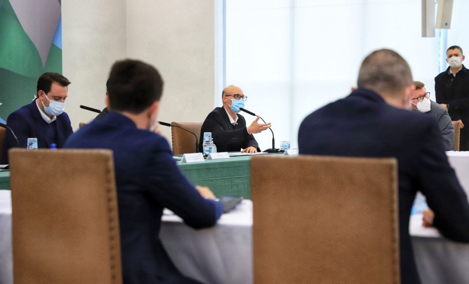 De 10 a 17 de outubro, o Paraná será o protagonista do Pavilhão do Brasil na Expo Dubai 2020, exposição internacional que concentra mais de 190 países em 181 dias de evento e espera receber 25 milhões de visitantes. Nesta terça-feira (22), o governador Carlos Massa Ratinho Junior apresentou a empresários a proposta do projeto de exposição que irá representar o Estado na feira. - Curitiba, 22/06/2021 - Foto: José Fernando Ogura/AEN