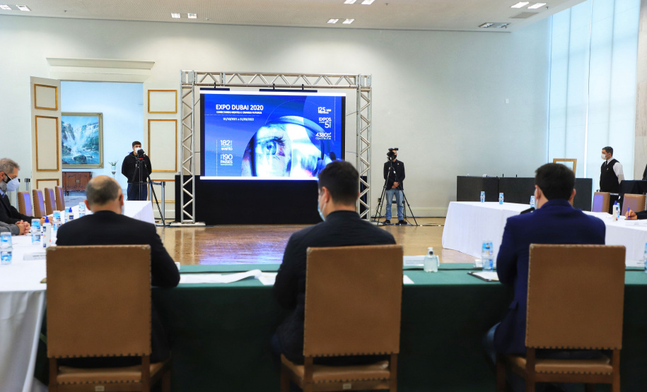 De 10 a 17 de outubro, o Paraná será o protagonista do Pavilhão do Brasil na Expo Dubai 2020, exposição internacional que concentra mais de 190 países em 181 dias de evento e espera receber 25 milhões de visitantes. Nesta terça-feira (22), o governador Carlos Massa Ratinho Junior apresentou a empresários a proposta do projeto de exposição que irá representar o Estado na feira. - Curitiba, 22/06/2021 - Foto: José Fernando Ogura/AEN