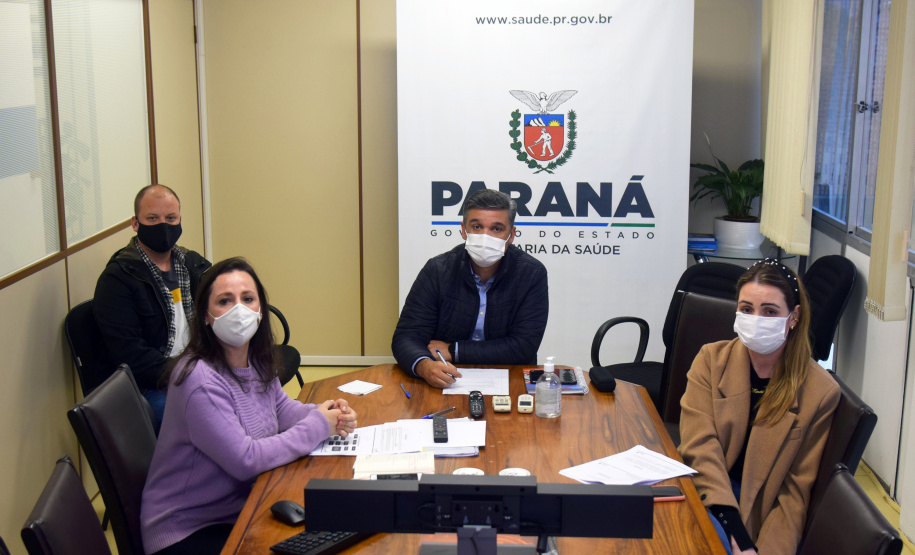 A Secretaria de Estado da Saúde desenvolveu um sistema de monitoramento de obras e apresentou a nova metodologia em reunião com os diretores das 22 Regionais de Saúde nesta terça-feira (22). O programa pretende aumentar a transparência e a rapidez nos processos. - Curitiba, 22/06/2021 - Foto: Américo Antonio/SESA