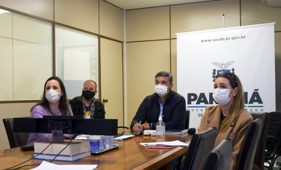 A Secretaria de Estado da Saúde desenvolveu um sistema de monitoramento de obras e apresentou a nova metodologia em reunião com os diretores das 22 Regionais de Saúde nesta terça-feira (22). O programa pretende aumentar a transparência e a rapidez nos processos. - Curitiba, 22/06/2021 - Foto: Américo Antonio/SESA