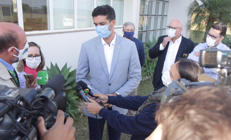 Cascavel, no Oeste do Paraná, recebeu nesta quarta-feira (23) a comitiva do governo federal que está no Estado para uma série de visitas técnicas a fim de avaliar o projeto da Nova Ferroeste. Em encontro com cooperativistas, foi abordado o desempenho da linha férrea já existente (a Ferroeste) e o impacto que a nova ferrovia terá sobre a competitividade do setor produtivo da região. Foto: Alessandro Vieira/AEN