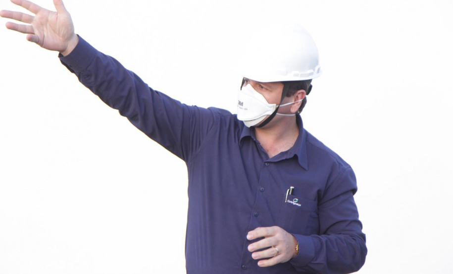 Cascavel, no Oeste do Paraná, recebeu nesta quarta-feira (23) a comitiva do governo federal que está no Estado para uma série de visitas técnicas a fim de avaliar o projeto da Nova Ferroeste. Em encontro com cooperativistas, foi abordado o desempenho da linha férrea já existente (a Ferroeste) e o impacto que a nova ferrovia terá sobre a competitividade do setor produtivo da região. Foto: Alessandro Vieira/AEN