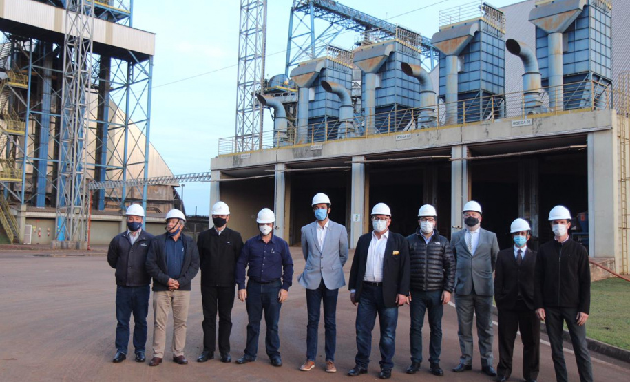 Cascavel, no Oeste do Paraná, recebeu nesta quarta-feira (23) a comitiva do governo federal que está no Estado para uma série de visitas técnicas a fim de avaliar o projeto da Nova Ferroeste. Em encontro com cooperativistas, foi abordado o desempenho da linha férrea já existente (a Ferroeste) e o impacto que a nova ferrovia terá sobre a competitividade do setor produtivo da região. Foto: Alessandro Vieira/AEN