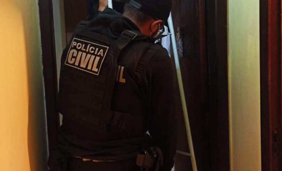 A Polícia Civil do Paraná (PCPR) prendeu dois homens por envolvimento no feminicídio de Ana Paula Campestrini Oganauskas, ocorrido na terça-feira (22), no bairro Santa Cândida em Curitiba. Os indivíduos foram capturados nesta quinta-feira (24), na capital paranaense. - Curitiba, 24/06/2021 - Foto: Polícia Civil do Paraná