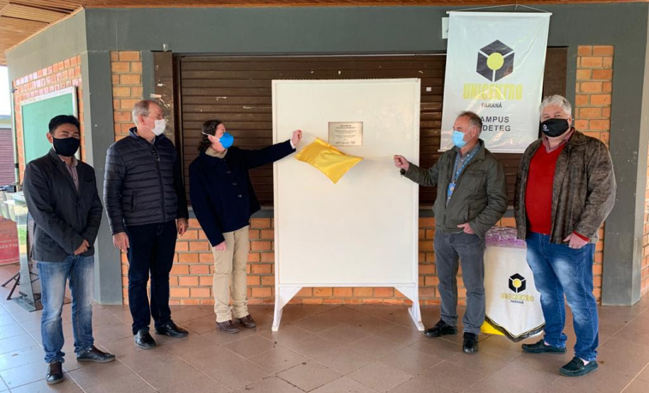 Com entrega de placa alusiva, concessionária destaca importância da iniciativa para economia de recursos da universidade
Foto: Unicentro
