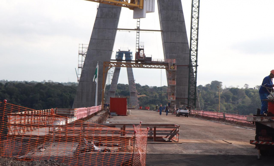 Visita técnica da comitiva formada por membros do Ministério da Infraestrutura, do Ministério da Economia e da Secretaria de Infraestrutura e Logística e da Nova Ferroeste em Foz do Iguaçu - Foz do Iguaçu, 24/06/2021 - Foto: Alessandro Vieira/AEN