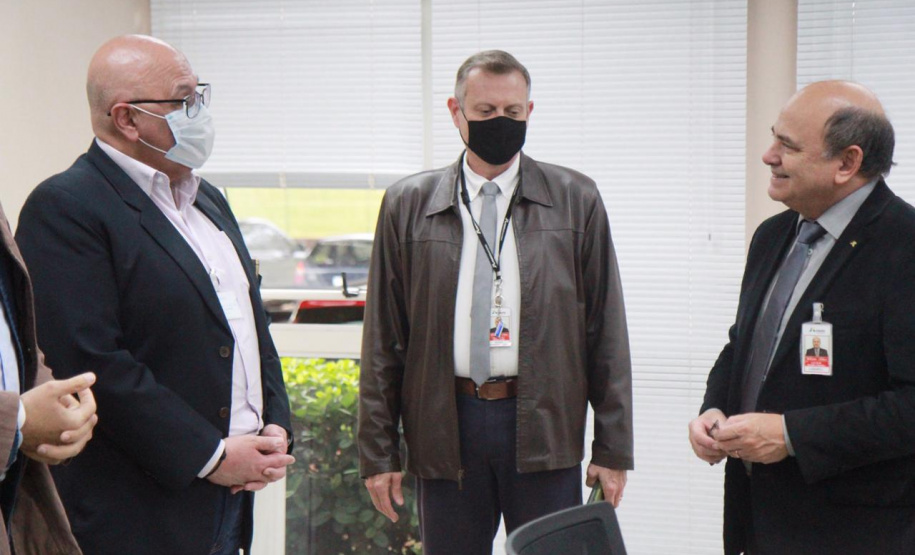 Visita técnica da comitiva formada por membros do Ministério da Infraestrutura, do Ministério da Economia e da Secretaria de Infraestrutura e Logística e da Nova Ferroeste em Foz do Iguaçu - Foz do Iguaçu, 24/06/2021 - Foto: Alessandro Vieira/AEN