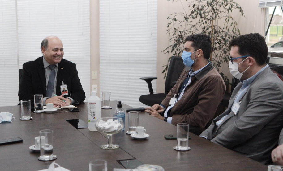 Visita técnica da comitiva formada por membros do Ministério da Infraestrutura, do Ministério da Economia e da Secretaria de Infraestrutura e Logística e da Nova Ferroeste em Foz do Iguaçu - Foz do Iguaçu, 24/06/2021 - Foto: Alessandro Vieira/AEN