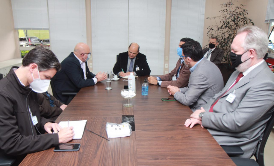 Visita técnica da comitiva formada por membros do Ministério da Infraestrutura, do Ministério da Economia e da Secretaria de Infraestrutura e Logística e da Nova Ferroeste em Foz do Iguaçu - Foz do Iguaçu, 24/06/2021 - Foto: Alessandro Vieira/AEN