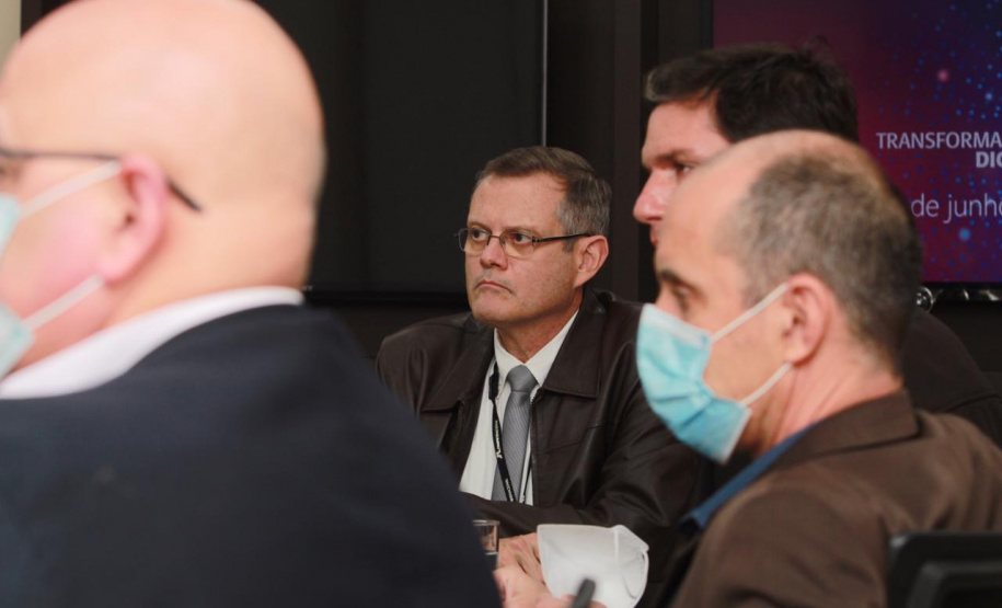 Visita técnica da comitiva formada por membros do Ministério da Infraestrutura, do Ministério da Economia e da Secretaria de Infraestrutura e Logística e da Nova Ferroeste em Foz do Iguaçu - Foz do Iguaçu, 24/06/2021 - Foto: Alessandro Vieira/AEN