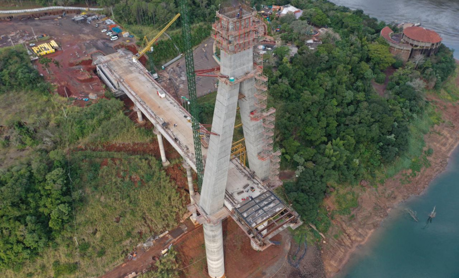 Visita técnica da comitiva formada por membros do Ministério da Infraestrutura, do Ministério da Economia e da Secretaria de Infraestrutura e Logística e da Nova Ferroeste em Foz do Iguaçu - Foz do Iguaçu, 24/06/2021 - Foto: Alessandro Vieira/AEN