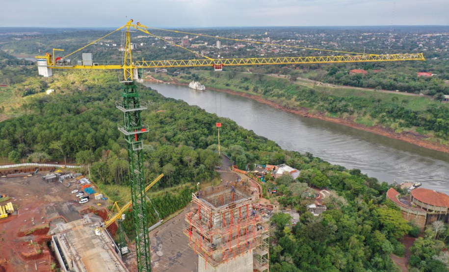 Visita técnica da comitiva formada por membros do Ministério da Infraestrutura, do Ministério da Economia e da Secretaria de Infraestrutura e Logística e da Nova Ferroeste em Foz do Iguaçu - Foz do Iguaçu, 24/06/2021 - Foto: Alessandro Vieira/AEN