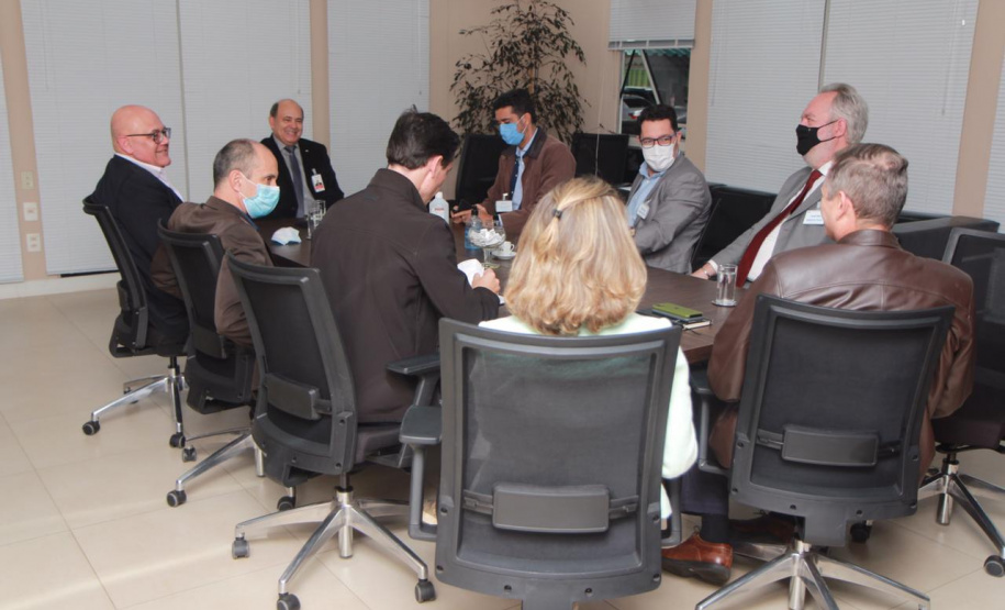 Visita técnica da comitiva formada por membros do Ministério da Infraestrutura, do Ministério da Economia e da Secretaria de Infraestrutura e Logística e da Nova Ferroeste em Foz do Iguaçu - Foz do Iguaçu, 24/06/2021 - Foto: Alessandro Vieira/AEN