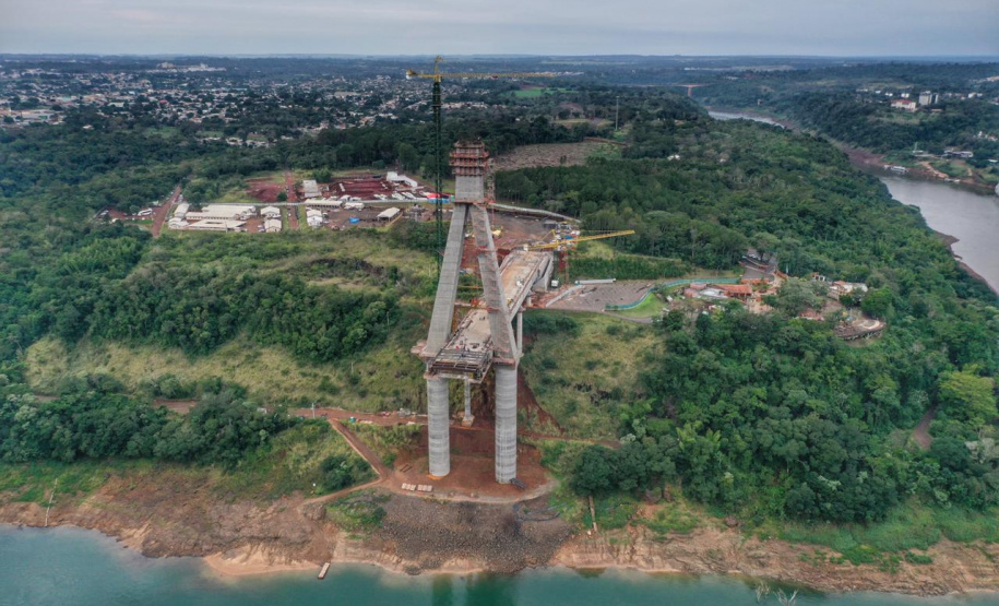Visita técnica da comitiva formada por membros do Ministério da Infraestrutura, do Ministério da Economia e da Secretaria de Infraestrutura e Logística e da Nova Ferroeste em Foz do Iguaçu - Foz do Iguaçu, 24/06/2021 - Foto: Alessandro Vieira/AEN