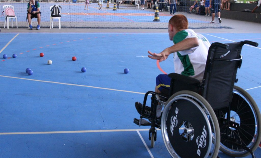 A Universidade Estadual de Londrina (UEL), em uma parceria com a Superintendência Geral do Esporte do Paraná, vai oferecer em julho o terceiro curso de formação de treinadores (Módulo III). A formação será no formato on-line e gratuito. Serão quatro dias de curso (3, 10, 17 e 24) com certificados emitidos pela UEL. A temática de abordagem será o paradesporto, direcionada para profissionais que atuam no âmbito esportivo, graduandos, professores e treinadores.  -  Foto: Divulgação UEL