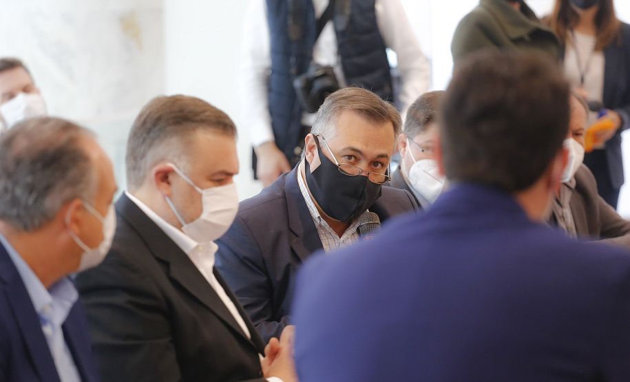 Serão destinados R$ 2 milhões ao projeto Hospital Digital, do Complexo Erasto Gaertner; R$ 850 mil para elaboração do projeto executivo do Hospital Regional de Colombo; e mais R$ 2,84 milhões para a retomada das Carretas do ConhecimentO. Investimento total é de R$ 5,69 milhões   Foto: Jonathan Campos